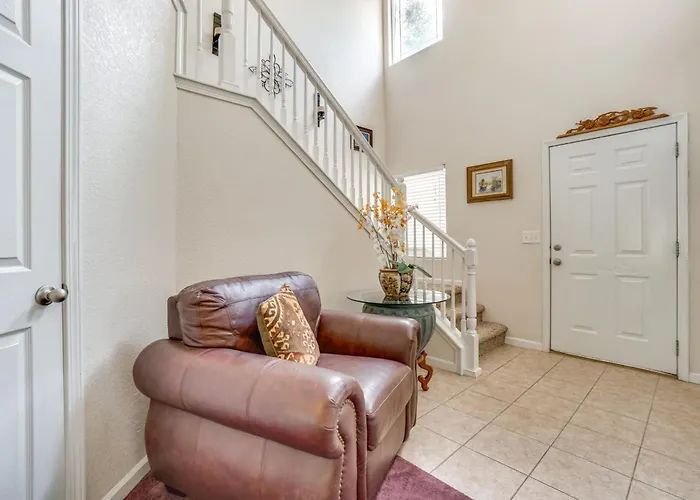 ~ 5 Mi To Frontier Park: Cozy Townhome